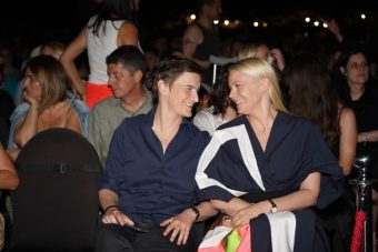 Ана Брнабиќ проговори за синот кој го доби со Милиcа!