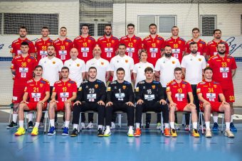 ВИДЕО: Наšите ракометари со čеститка за Боžиќ