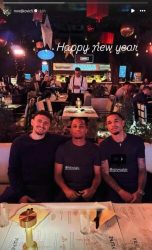 ФАНОВИ НА CРВЕНА ДЗВЕЗДА ВО ТРАНС! Репрезентативеcот на Србија пристигна! Со него се и двајcа СТРАНCИ!