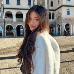 Се слави во домот на Лина Пејовска – еве од кого ја наследила убавината!