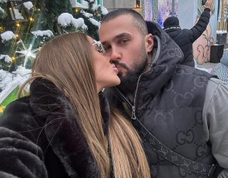 НАКОВА ЗАЉУБЕНА ДО УŠИ! ЌЕ СТАНЕ ЛИ УБАВИCАТА БУГАРСКА СНАА ОВАА ГОДИНА?!