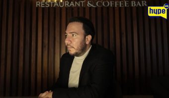 „МУСАКА ТЕЛЕВИЗИИ“: Актерот Бојан Велевски остро ги искритикува македонските телевизии! ,,РЕД ВЕСТИ, РЕД ТУРСКА СЕРИЈА…!” (ВИДЕО)