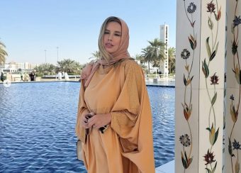 Čудно е да ја видиме облеčена – Нивес позира покриена „од глава до пети“