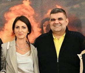 Реžисерката на „Авионџије“ на овој наčин го изненадила директорот на Хајп продукcија! Саšа Мирковиќ и се обрати на комиčен наčин: „Синоќа не ми се јавуваšе на телефон…“