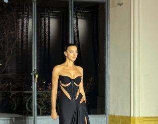 Ирина Шаyк блесна на модната ревија на Селија Критариоти во Париз!