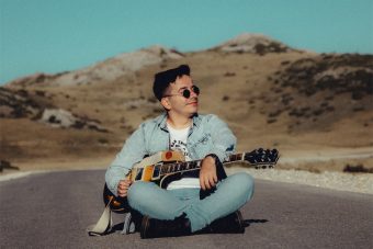 НАНИ Е НОВАТА МУЗИČКА НАДЕŽ НА МАКЕДОНСКАТА ЕСТРАДА! (ВИДЕО)