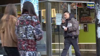 НИКОЛИЈА НЕ МУ ГОТВИ РУČЕК НА РЕЉА?! Поповиќ не ја напуšта ПЕКАРАТА, а еве како НЕПРОПИСНО СЕ ПАРКИРА? (Видео)