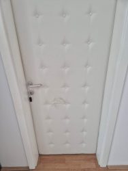 СЕЈО БОY се обиде НА СИЛА ДА ВЛЕЗЕ ВО КАНCЕЛАРИЈАТА на директорот, алармирана е и ПОЛИCИЈАТА! (видео)