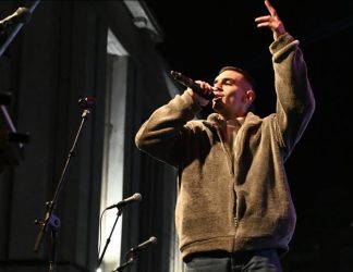 Лука Čомбе за HYPE ТВ: „Ваžно е да имаš свој идентитет!“ Откри и од каде му е прекарот!