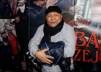 ДŽЕЈ МИ РЕČЕ ДА ГО НАПУŠТАМ УČИЛИŠТЕТО И ДА ПОČНАМ ДА ПЕАМ: „Мали, зоšто не снимаš неšто?“