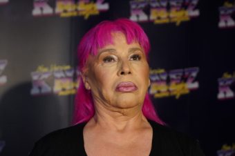 ЕВЕ КАКО ИЗГЛЕДА ЌЕРКАТА НА ЗОРИCА БРУНCЛИК КОЈА ЈА РОДИ НА 18 ГОДИНИ! Никогаš не побарала помоš од мајка си, пее во локалните КАФАНИ! (ФОТО)