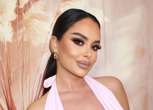 Тијана Ем во најžеšко издание досега: Огромните гради во преден план, а не носи ни градник!