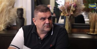 „ДАЛИ ЗНАЕТЕ ДЕКА БЕЗБЕДНОСТА НА СИТЕ РАБОТНИCИ НА ТЕЛЕВИЗИЈАТА Е ЗАГРОЗЕНА? Саšа Мирковиќ СЕ ОБРАТИ до јавната обвинителка на Првото јавно обвинителство!