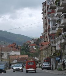 Страšна трагедија во Кривопаланеčко – момčиња го убиле соседот, го запалиле телото и го закопале