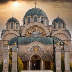 КОЈ ЌЕ СЕ ПОМОЛИ ДЕНЕС, СЕ ВЕРУВА ДЕКА МОŽЕ ДА ОČЕКУВА ČУДА!