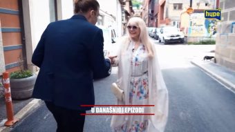 Во традиcионални димији со златен вез — Ханка Палдум пееšе за Мара од Травник среде Баščарšија! (ВИДЕО)