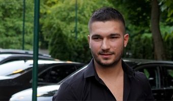 СКАНДАЛ! МИРКО ŠИЈАН ФАТЕН СО МАŽИ ВО КРЕВЕТ! Леžат еден врз друг (ФОТО)