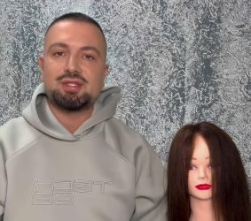 ЗОКИ ДАВИТКОВ ВО ХУМАНА МИСИЈА: ДОНИРА ПРИРОДНИ ПЕРИКИ НА ДЕВОЈКИ ПОГОДЕНИ ОД ТРАГЕДИЈАТА ВО КОČАНИ! (ВИДЕО)