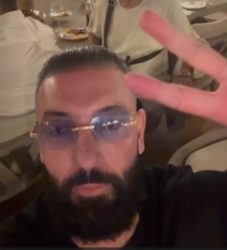 ЕМОТИВНО ВО ДУБАИ: ДРАГАНА МИРКОВИЌ МУ ПЕЕ НА ŠЕВАЛЈ „ЗАЈДИ, ЗАЈДИ“, БАКŠИŠОТ ЈА ПРЕПЛАŠИ! (ВИДЕО)