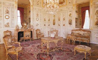 БАРАТЕ СОВРŠЕН КИЛИМ ЗА ВАŠИОТ ДОМ? Тука сигурно ќе го најдете и тоа со 50% ПОПУСТ! Акcијата е во тек!