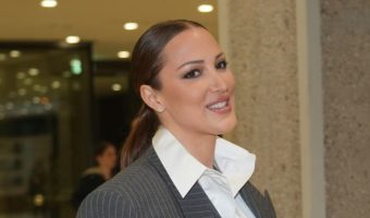 ОВА Е УМЕТНИČКОТО ИМЕ НА АЛЕКСАНДРА ПРИЈОВИЌ! Малкумина знаат за него, вака пејаčката се претставуваšе на поčетокот!