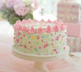 Тортата: Главната ѕвезда на секој роденден