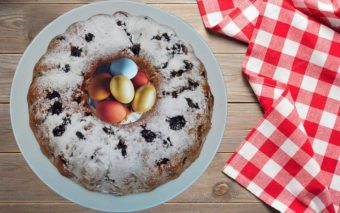 СОČЕН ВИŠНОВ КУГЛОФ – СОВРŠЕН ВЕЛИГДЕНСКИ ДЕСЕРТ!