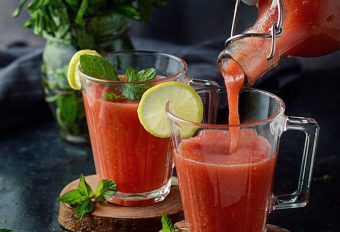 ТАЈНАТА НА ЗДРАВЈЕТО КОЈА НИКОЈ НЕ ЈА КОРИСТИ: САМО ЕДНА ČАŠА НА ДЕН ОД ОВОЈ СОК РЕŠАВА БРОЈНИ ПРОБЛЕМИ!