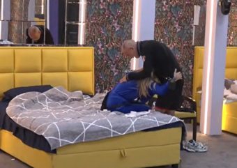 АНЕЛИ АХМИЌ ДОЖИВЕА НЕРВЕН СЛОМ Заплака цел глас, никој не може да поверува на СТРАВИЧНИТЕ СЦЕНИ