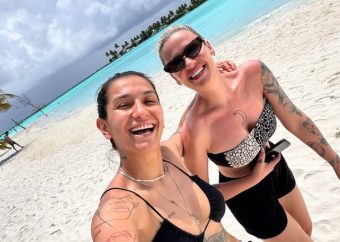 МИА И ТИЈАНА САМИ НА ПЛАЖА ВО МАЛДИВИ – СЕ НУРНАА ВО ДЛАБОКОТО! (ВИДЕО)