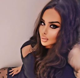 АТРАКТИВНАТА МЕЛИТА РАКИЧЕВИЌ ГИ РАЗГОЛИ СТОМАЧНИТЕ: “Треба да се вежба јако!” (ФОТО)