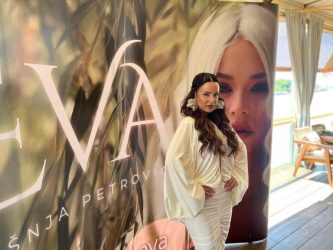 „ТОЈ Е 10 ГОДИНИ ПОМЛАД ОД МЕНЕ“ Вишња Петровиќ се налути кога ја прашаа за Урош Живковиќ, а потоа откри каков ЛУКСУЗЕН ПОДАРОК ​​добила на настапот!