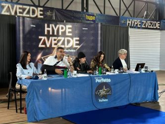 ГРОМОГЛАСЕН АПЛАУЗ И ПОДДРШКА ЗА САША МИРКОВИЌ: HYPE ЅВЕЗДИТЕ И КАНДИДАТИТЕ СО ОГРОМНА ПОДДРШКА ДО СОПСТВЕНИКОТ НА HYPE ТЕЛЕВИЗИЈА ПО ОБИДОТ ЗА УБИСТВО ВО ЗАГРЕБ – „ДЕЦА, БЕГАЈТЕ ОД КРИМИНАЛ!“