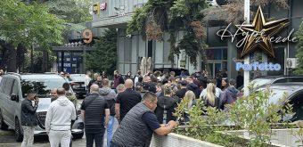 ПОЧНАА ГУЖВИ! КАНДИДАТИТЕ ПРИСТИГНУВААТ НА АУДИЦИЈА ЗА HYPE ЗВЕЗДЕ! КОЛОНАТА НЕМА КРАЈ! Многу брзо започнува аудицијата во Белград! (ФОТО/ВИДЕО)