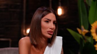 НА АЛЕКСАНДРИ НИКОЛИЌ Ѝ Е УКРАДЕН ТЕЛЕФОНОТ! Исплива слика од нејзината ќерка Леона: “Госпоѓицата го зела…” (ФОТО)