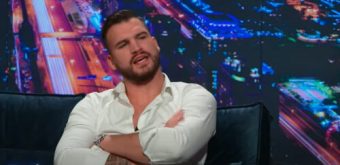 ЛАЖИРАЛЕ СМРТ ЗА ДА ГО ИЗВАДАТ ОД РИЈАЛИТИ: Организирале ПОГРЕБ за таткото…