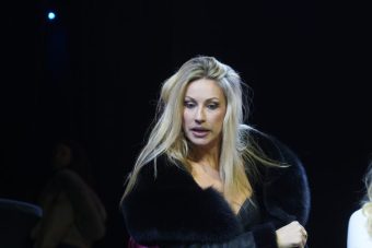 „ЌЕ БИДЕ ТАЖЕН“ Рада Манојловиќ пламна од бес, јавно СЕ ЗАКАНИ на оваа личност од нејзиното село