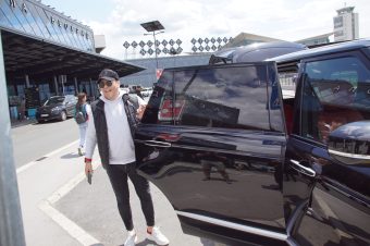 ПЕЈОВИЌ ПУКА ОТКАКО Е ПОВРЗАН СО ОБИД ЗА УБИСТВО НА САША МИРКОВИЌ: ЉУБОВНИЦА, ПРОПАДНАТИ НАСТАПИ БЕСПЛАТНИ КАРТИ, НАПАД НА НОВИНАР, А ОБВИНЕТ И ДЕКА Е НАЦИОНАЛИСТ