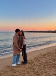 „Интимни бакнежи и страст под ѕвездите: Александар Динев и Евче во љубовен занос на годишнината!“