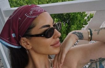 „ЈАС САМА СИ ГО ИЗБРАВ ВЕРЕНИЧКИОТ ПРСТЕН, НИКОГАШ НЕ БИ МУ ДОЗВОЛИЛА НА МАЖ ДА ГО НАПРАВИ ТОА!“ – Изјавата на познатата инфлуенсерка ги ЗАПАЛИ МРЕЖИТЕ!