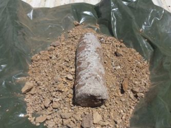 СТАРА ГРАНАТА ОД ПРВАТА СВЕТСКА ВОЈНА ПРОНАЈДЕНА ВО ДВОР ВО КАЛИШТА!