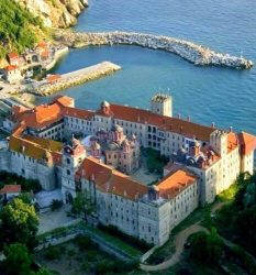 Мел Гибсон престојувал во манастирот Хиландар на Света Гора