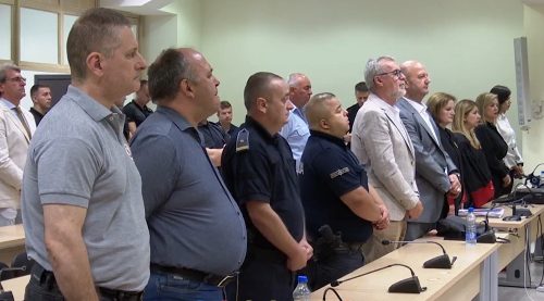 ДОЖИВОТЕН ЗАТВОР ЗА ПАЛЧО