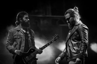 СТЕФАН ОД „НЕКСТ ТАЈМ“  ЗАПЛОВИ ВО БРАЧНИТЕ ВОДИ – СЕ ОЖЕНИ СО СВОЈАТА ДОЛГОГОДИШНА ДЕВОЈКА!