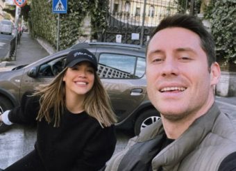 ПОРАНЕШНИОТ СОПРУГ НА МАРИЈА МИКИЌ ПО РАЗВОДОТ УПАТИ СИЛНА ПОРАКА – НЕГОВИТЕ ЗБОРОВИ СИТЕ ГИ КОМЕНТИРААТ: СЕГА СÈ Е ЈАСНО!