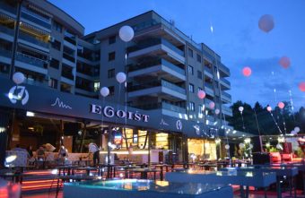 НАЈЛУДОТО ЛЕТО Е ВО ТЕК – ВИДИ ЗОШТО СИТЕ ПАТИШТА ВОДАТ ДО ЕГОИСТ БИЧ БАР ВО ОХРИД!  