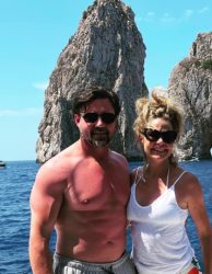 КРАЈ НА ЉУБОВНАТА ПРИКАЗНА: Дениз Ричардс и Арон Фајперс се разведуваат по седум години брак!