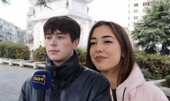 ДИНЕВ И ЕВА СЕ БРЧКААТ И ЈАДАТ ТРАДИЦИОНАЛЕН ДОРАЧЕК! (ФОТО)