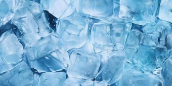 ЛЕТО СО ТЕМПЕРАТУРИ НА МАКСИМУМ: КАКО ДА СЕ ОСВЕЖИТЕ И ЗАШТИТИТЕ ОД ТОПЛОТЕН УДАР?