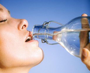 ПЕКОЛНО ЖЕШКО ЛЕТО ВО МАКЕДОНИЈА – НА 14 ЈУЛИ НЕ ИЗЛЕГУВАЈТЕ БЕЗ ВОДА! ВО НЕКОИ ГРАДОВИ ТЕМПЕРАТУРИТЕ ЌЕ ГО НАДМИНАТ И 40-ОТ СТЕПЕН!